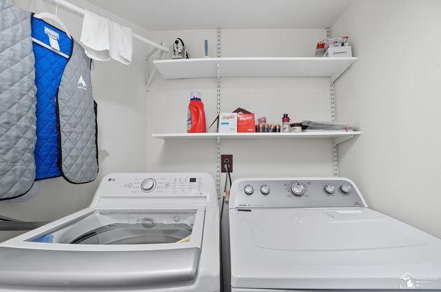 15774 Golfview Boulevard, Riverview, MI 48193