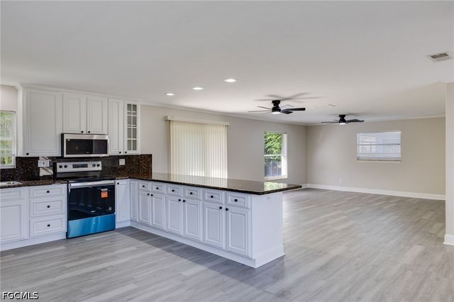 7370 Sea Island RD, Fort Myers, FL 33967