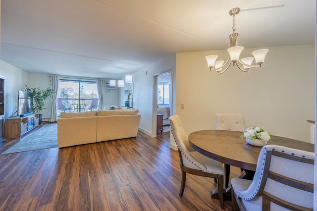 2601 Kenzie Terrace 515, Saint Anthony, MN 55418