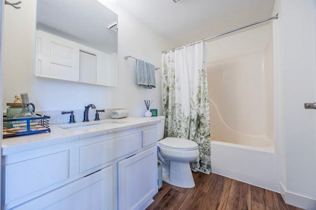 2601 Kenzie Terrace 515, Saint Anthony, MN 55418