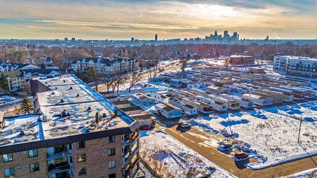 2601 Kenzie Terrace 515, Saint Anthony, MN 55418