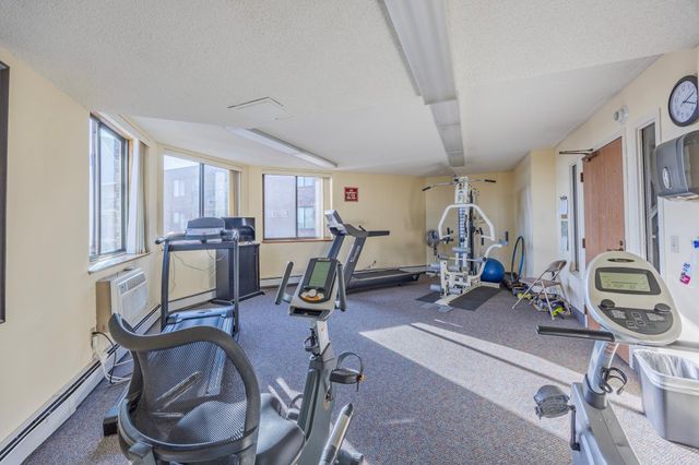 2601 Kenzie Terrace 515, Saint Anthony, MN 55418