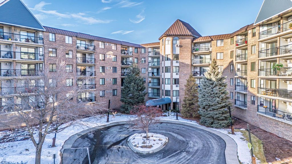 2601 Kenzie Terrace 515, Saint Anthony, MN 55418