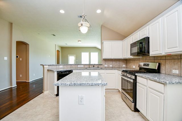 2023 Manchester Crossing, Fresno, TX 77545