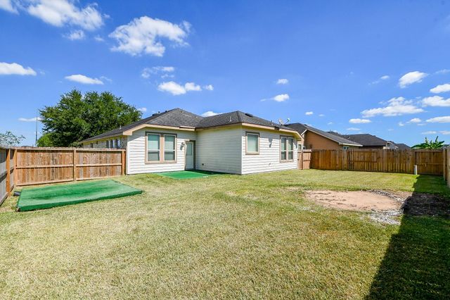2023 Manchester Crossing, Fresno, TX 77545