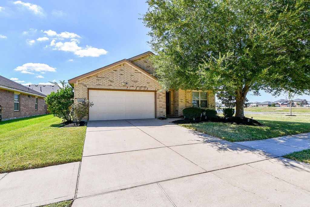 2023 Manchester Crossing, Fresno, TX 77545