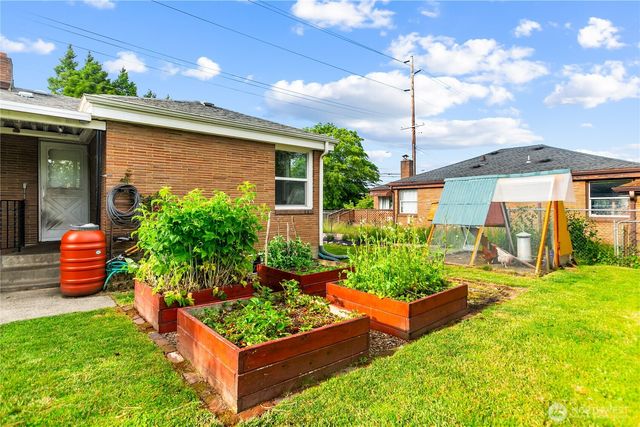 860 S 48th, Tacoma, WA 98408