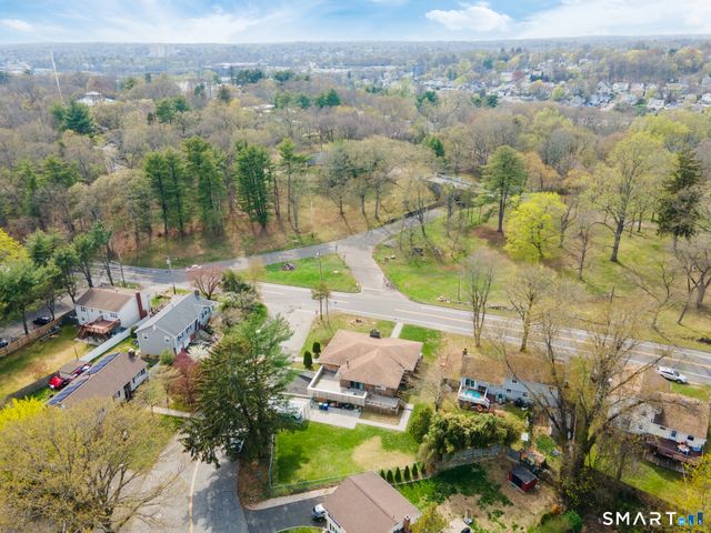 2776 East Main Street, Bridgeport, CT 06610