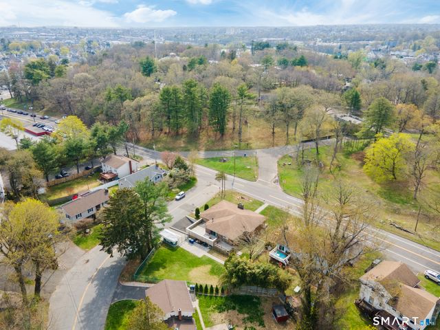 2776 East Main Street, Bridgeport, CT 06610