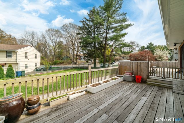 2776 East Main Street, Bridgeport, CT 06610