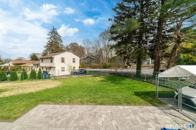 2776 East Main Street, Bridgeport, CT 06610