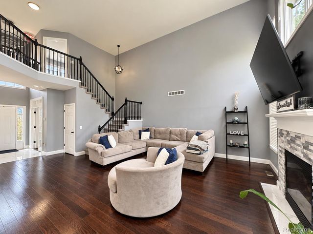 22344 Woodlake Drive, Macomb Township, MI 48044
