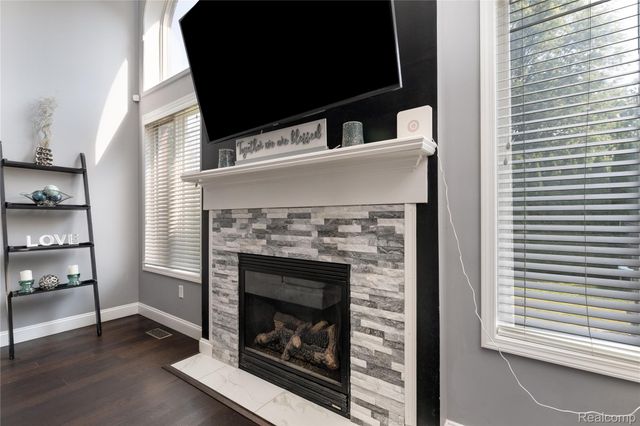 22344 Woodlake Drive, Macomb Township, MI 48044