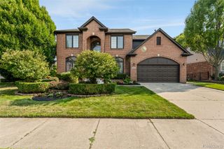 22344 Woodlake Drive, Macomb Township, MI 48044