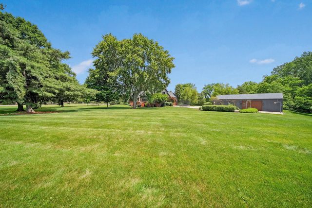 2946 Lewis Center Road, Lewis Center, OH 43035