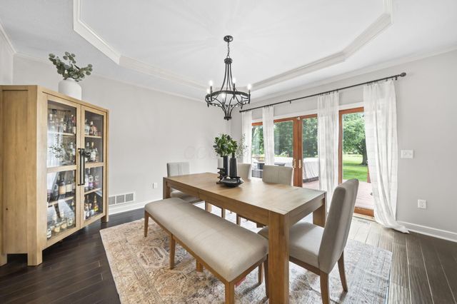 2946 Lewis Center Road, Lewis Center, OH 43035