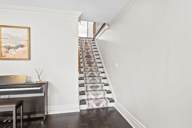 2946 Lewis Center Road, Lewis Center, OH 43035