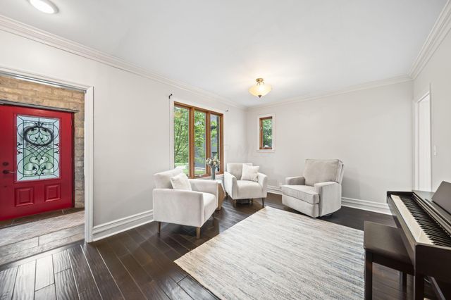 2946 Lewis Center Road, Lewis Center, OH 43035