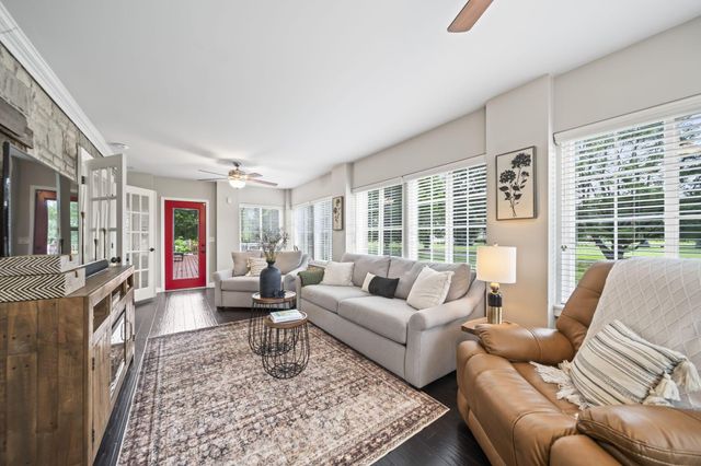 2946 Lewis Center Road, Lewis Center, OH 43035