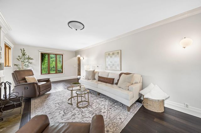 2946 Lewis Center Road, Lewis Center, OH 43035