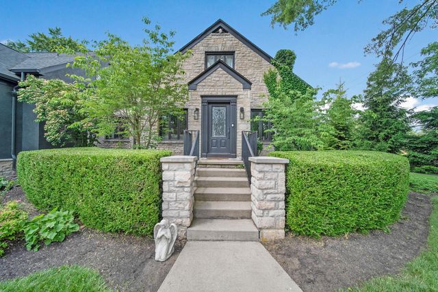 2946 Lewis Center Road, Lewis Center, OH 43035