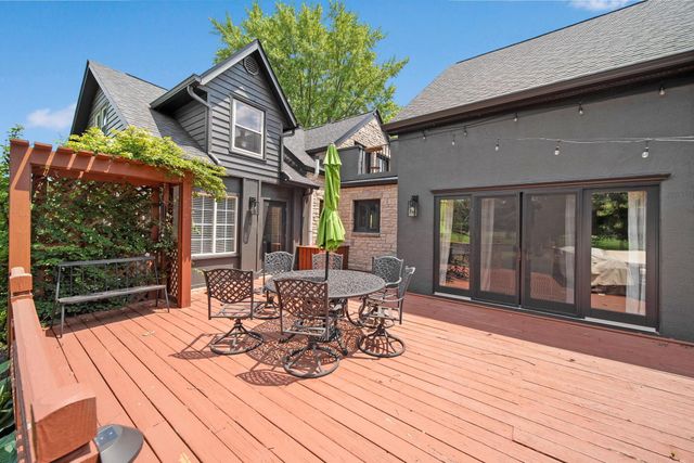 2946 Lewis Center Road, Lewis Center, OH 43035