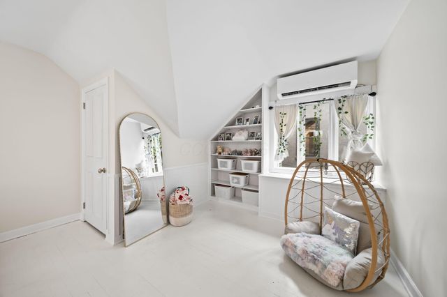 2946 Lewis Center Road, Lewis Center, OH 43035