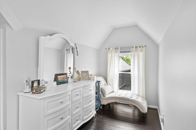 2946 Lewis Center Road, Lewis Center, OH 43035