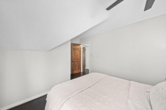 2946 Lewis Center Road, Lewis Center, OH 43035