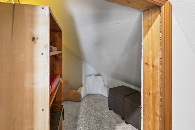 2946 Lewis Center Road, Lewis Center, OH 43035