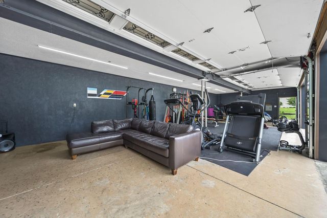 2946 Lewis Center Road, Lewis Center, OH 43035