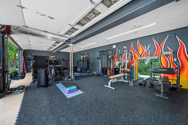 2946 Lewis Center Road, Lewis Center, OH 43035