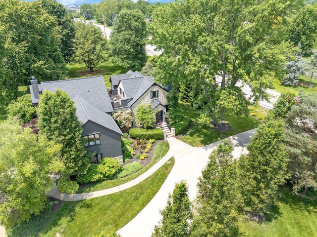 2946 Lewis Center Road, Lewis Center, OH 43035