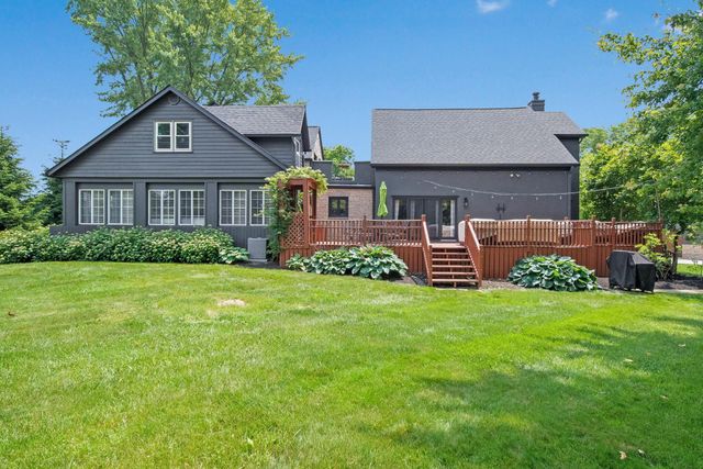 2946 Lewis Center Road, Lewis Center, OH 43035