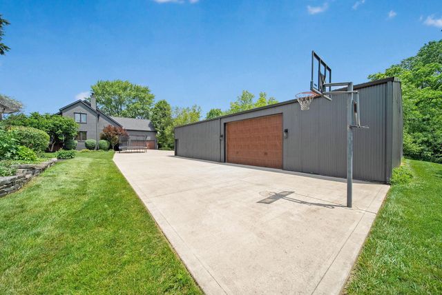 2946 Lewis Center Road, Lewis Center, OH 43035