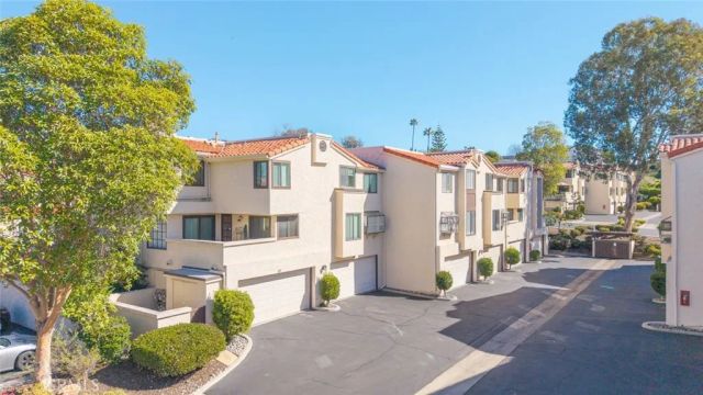 5715 Baltimore Dr 86, La Mesa, CA 91942