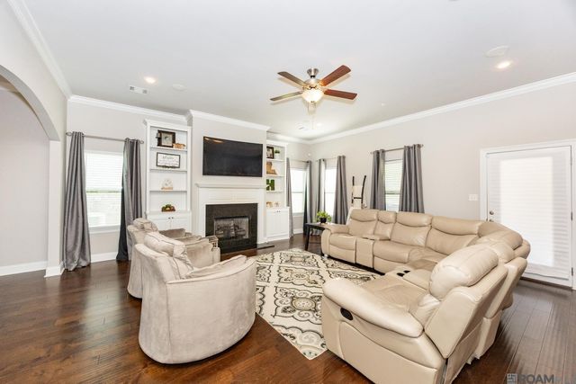 59785 Avery James Dr, Plaquemine, LA 70764