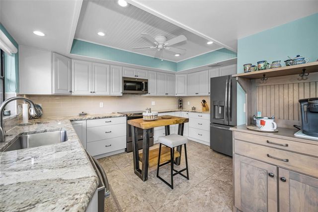 190 JAMES COURT, Oldsmar, FL 34677