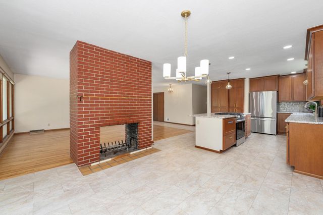 2427 N Coolidge Ave, Wichita, KS 67204