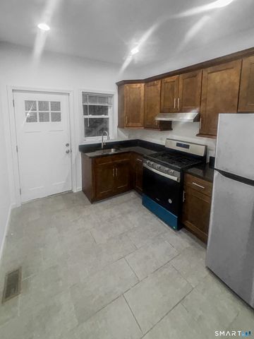 1042 Iranistan Avenue, Bridgeport, CT 06604