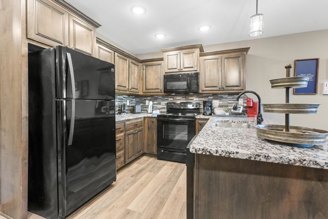 172 Dogwood Park Trail 1110, Branson, MO 65616