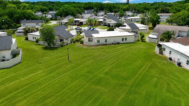 2588 FOREST RUN COURT 106A, Clearwater, FL 33761