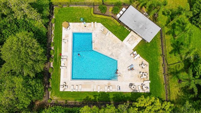 2588 FOREST RUN COURT 106A, Clearwater, FL 33761