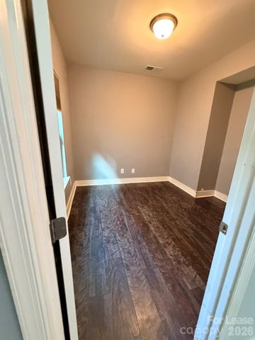 5816 Selkirkshire Road, Charlotte, NC 28278