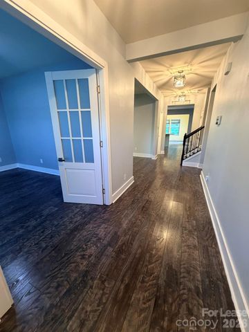 5816 Selkirkshire Road, Charlotte, NC 28278