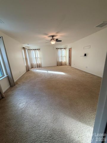 5816 Selkirkshire Road, Charlotte, NC 28278