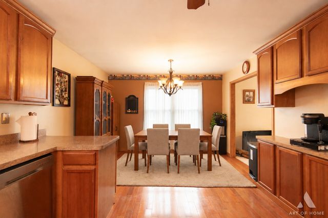20653 S Frankfort Square Road, Frankfort, IL 60423