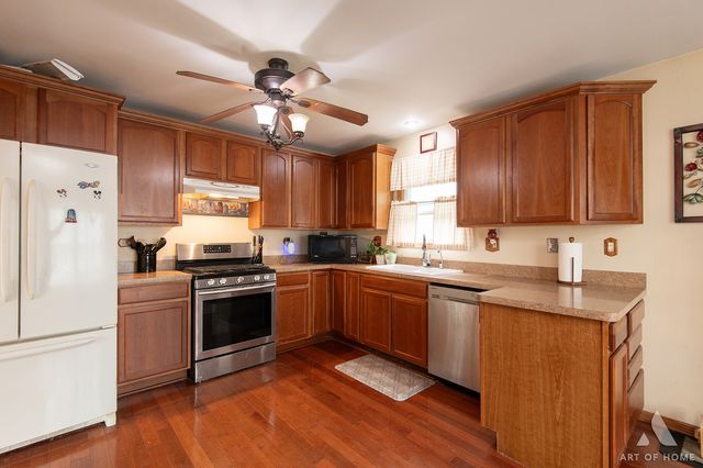 20653 S Frankfort Square Road, Frankfort, IL 60423