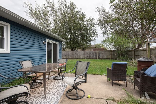 20653 S Frankfort Square Road, Frankfort, IL 60423