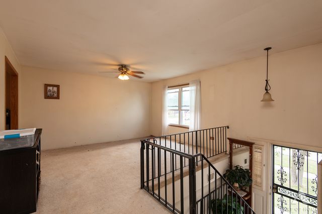 20653 S Frankfort Square Road, Frankfort, IL 60423